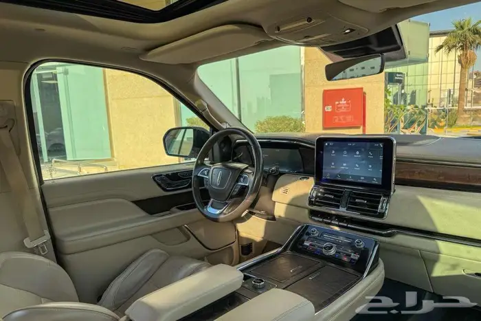 لينكولن نافيجتور V6 2019 ابيض سعودي 7