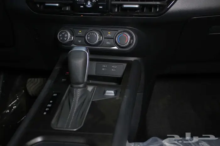 نيسان كيكس استاندر موديل 2025 8