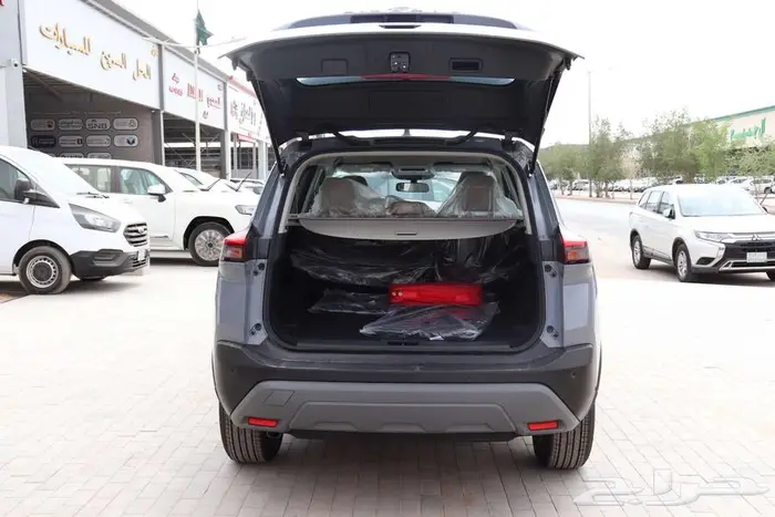 عرض خاص جدا نيسان اكستريل 5 راكب 2025 افضل سعر تسليم فوري 5