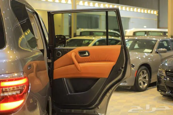 نيسان باترول 2021 بلاتنيوم 14