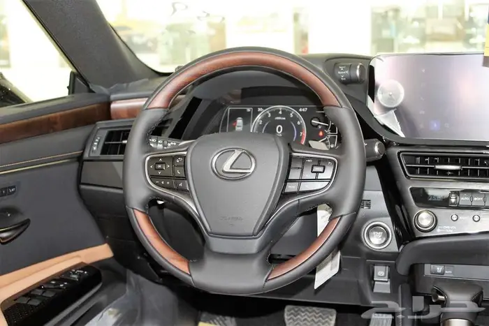 لكزس ES250 لاكجيري - 2025-نص فل - خليجي. 9