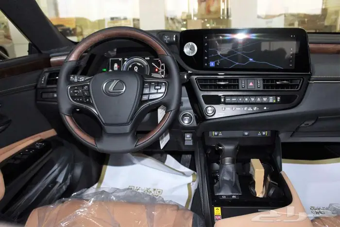 لكزس - ES300 HH هايبرد - 2025 - فل كامل - خليجي 8