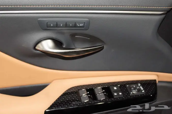 لكزس - ES300 HH هايبرد - 2025 - فل كامل - خليجي 7