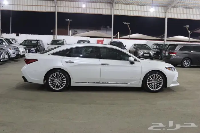 تويوتا افالون 2020 فل كامل بريميوم 3