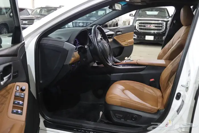 تويوتا افالون 2020 فل كامل بريميوم 11