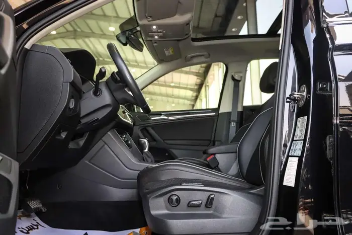 فولكس واجن تيجوان فل كامل موديل 2024 شبه جديد 11