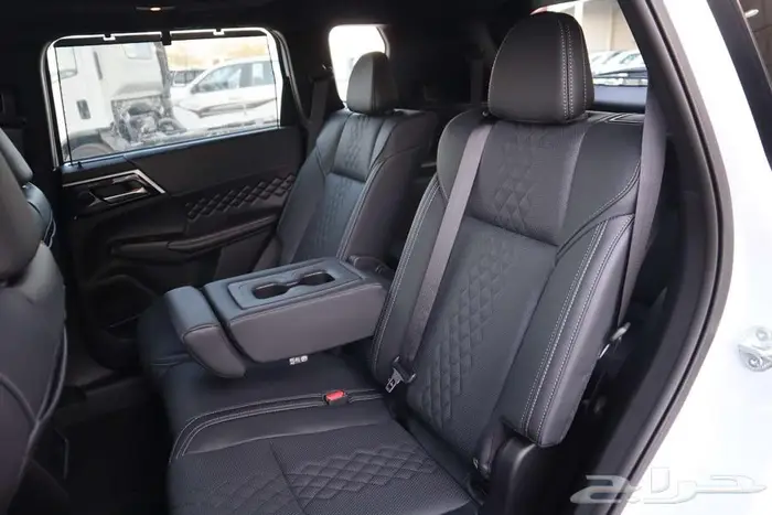 ميتسوبيشي اوتلاندر 2025 فل كامل وستاندر مبيعات بنوك واقساط 17