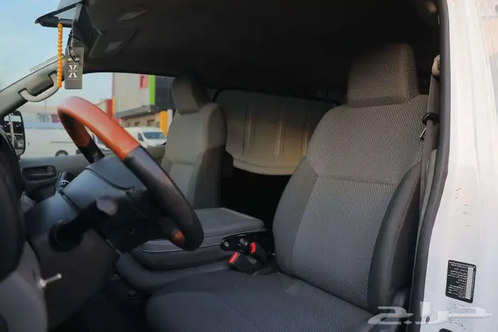 باص نيسان اورفان موديل 2021 ديزل 10