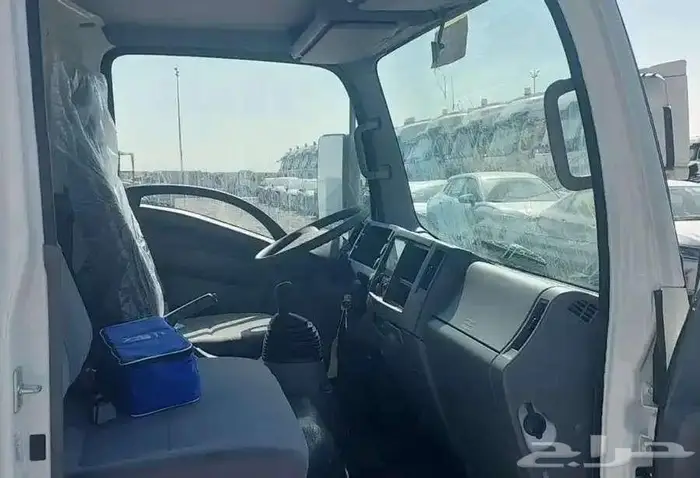 ايسوزو دينا 5 طن NPR شاص قصير 2025 11