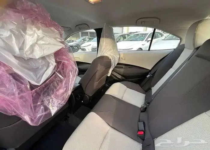 تويوتا كورولا XLI 2.0 مطور بنزين 2025 15