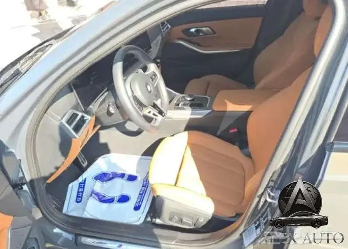 BMW 320i Mkit Sport pro Special Edition 2025 6