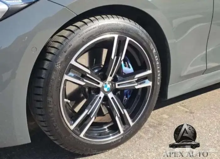 BMW 320i Mkit Sport pro Special Edition 2025 5