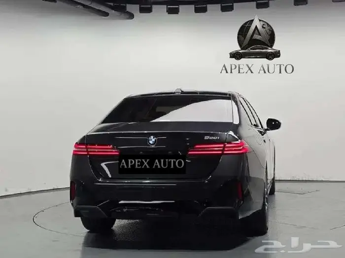 BMW 520i mkit 2024 أرخص سعر داخلي اوف وايت بلاك ادشن 3
