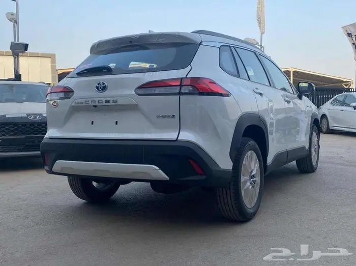 تويوتا كورورلا كروس LTD هايبرد 2025 - عرض بنك الراجحي 2