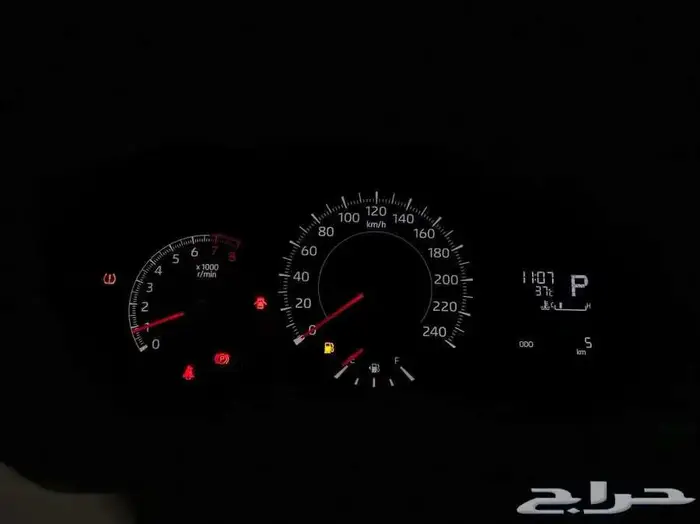 تويوتا كورولا استاندر ماكينة 2.0 موديل 2025 5