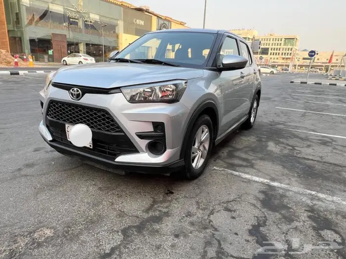 للبيع تويوتا رايز موديل 2022 2