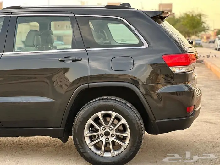 جراند شروكي 14 لاريدو 7