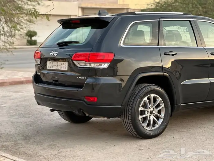 جراند شروكي 14 لاريدو 9