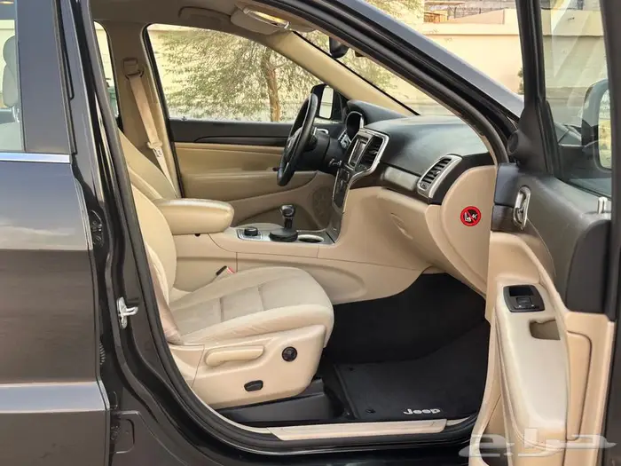 جراند شروكي 14 لاريدو 20