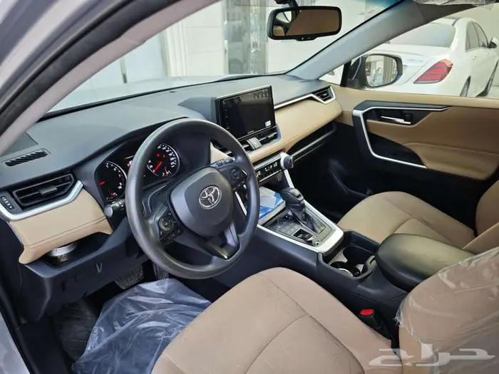 تويوتا راف فور 2019 وارد عبداللطيف جميع الصيانات بالوكالة 7