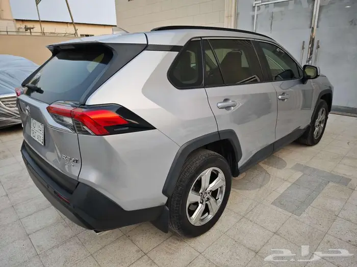 تويوتا راف فور 2019 وارد عبداللطيف جميع الصيانات بالوكالة 6