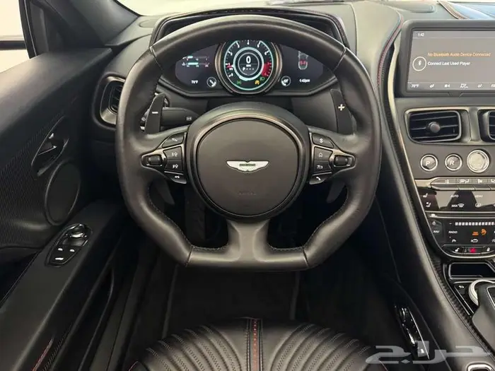 2023 Aston Martin DB11 Volante 34