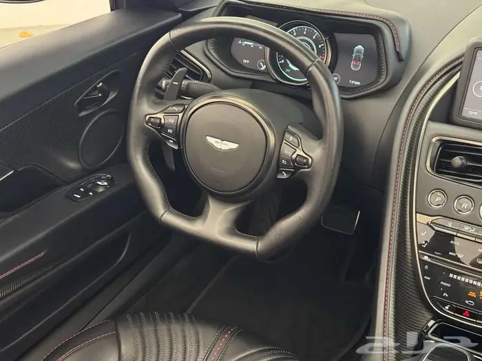 2023 Aston Martin DB11 Volante 37