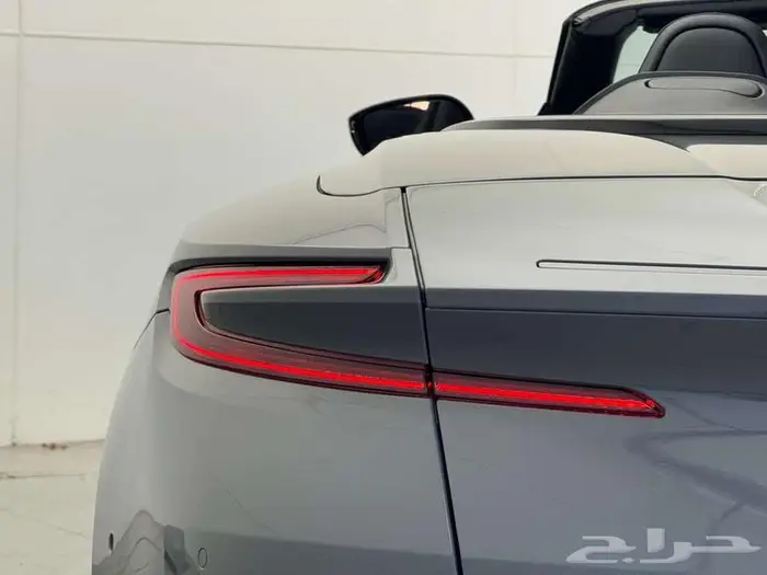 2023 Aston Martin DB11 Volante 12