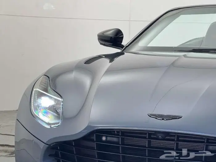 2023 Aston Martin DB11 Volante 7