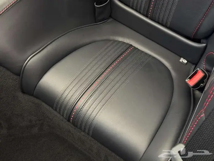 2023 Aston Martin DB11 Volante 44