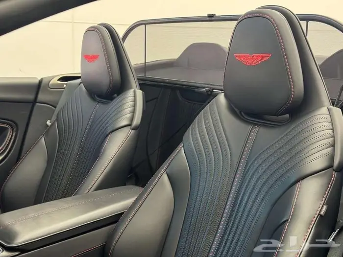 2023 Aston Martin DB11 Volante 48