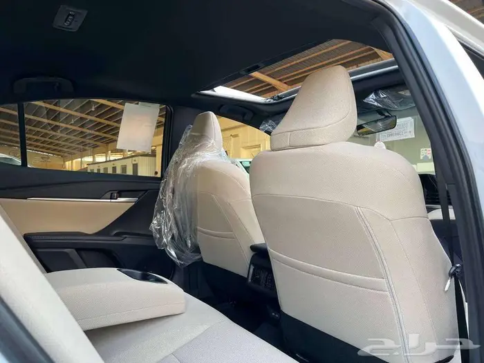 تويوتا كامري LE بنزين 2025 متاح اقساط و كاش 6