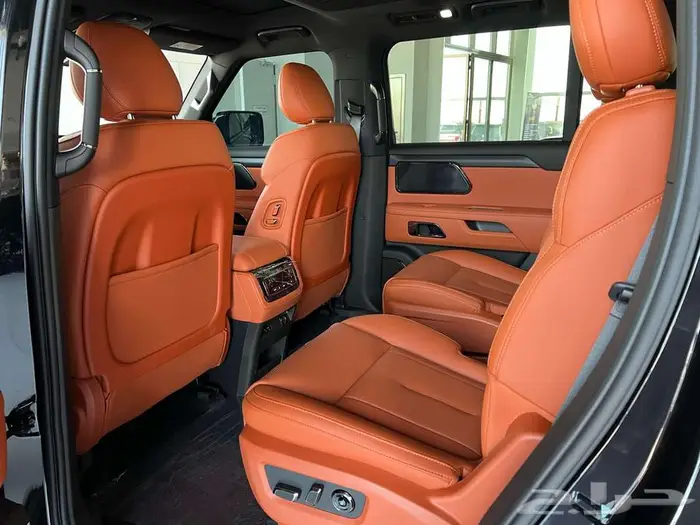 ROX 01 7 SEATS - 2026 - NEW 13