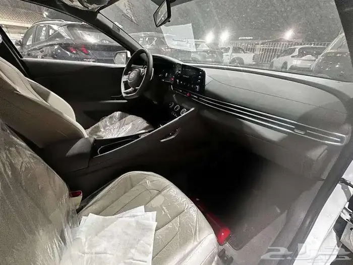 هيونداي إلنترا سمارت2025 أناقة شبابية واقتصاد يفوق التوقعات 7