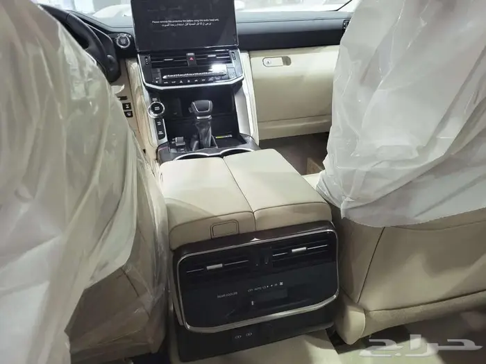 تويوتا لاندكروزر_GXR_رقم_4_دبل_بنزين_سعودي_2025 فقط 322الف 3