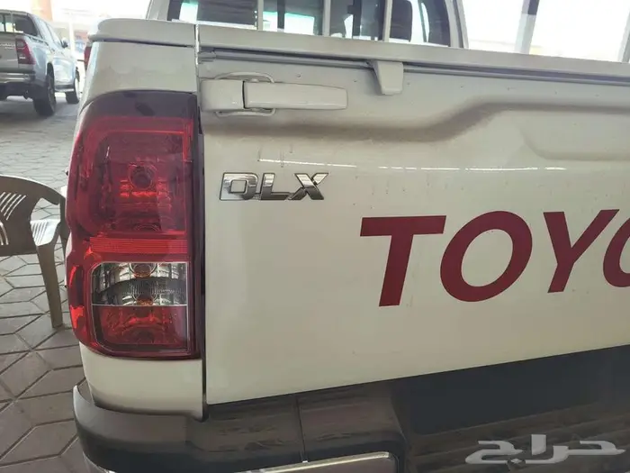 تويوتا هايلوكس غمارتين ديزل2.4 موديل 2025 عرض خاص 123500الف 6