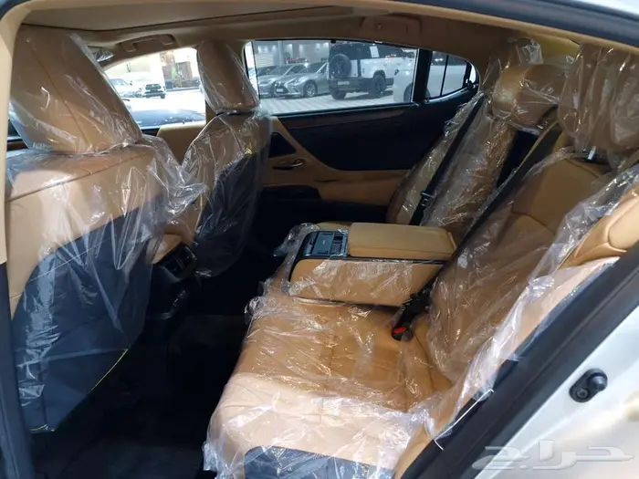 لكزس 350 DD ESبيج 2025 خليجي بااقل سعر بالسوق(خاااص) 4