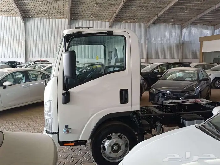 ايسوزو دينا 5 طن NPR شاص قصير 2025 3