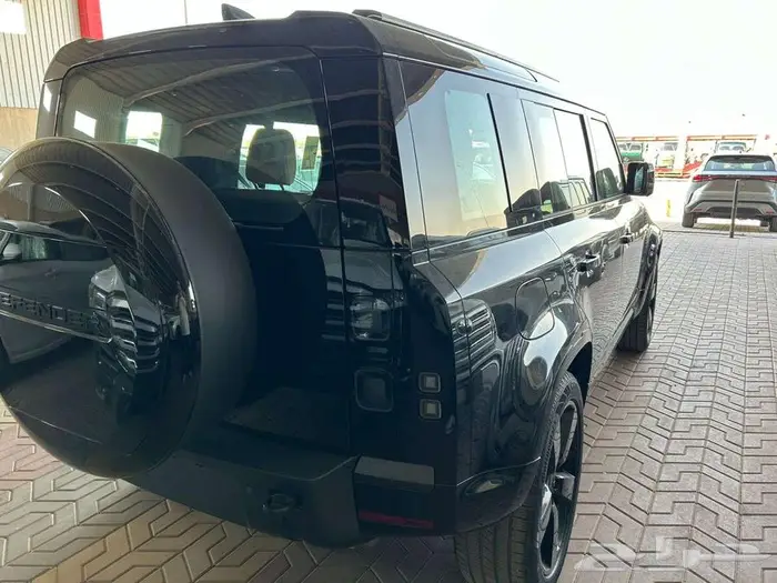 لاند روفر ديفندر 2026 hse كاش وبنوك 1