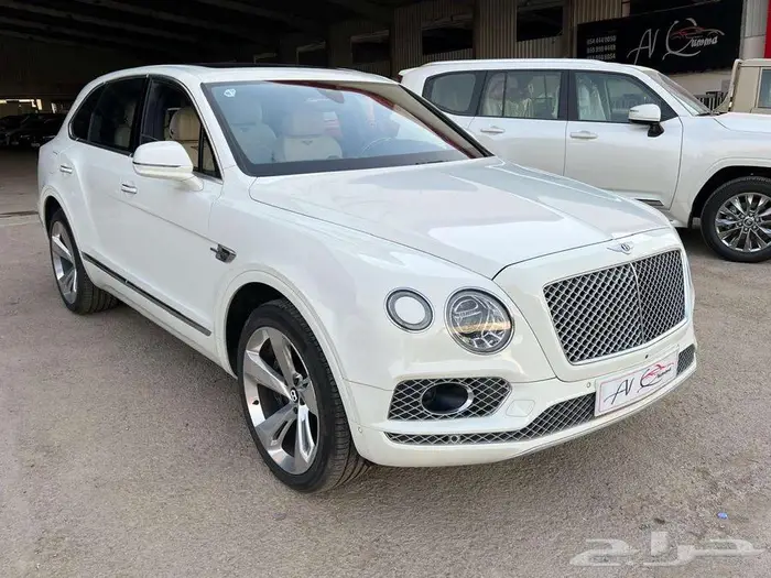 بنتلي بنتياقا موديل 2017 مستعمل بدى وكالة 1