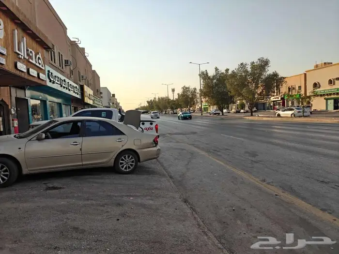 فرصة ذهبية محل زينة سيارات حي طويق شارع بلال 3