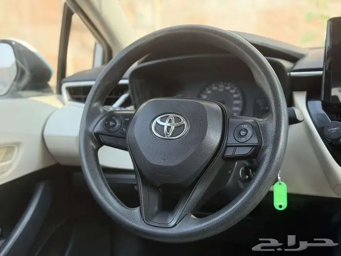 تويوتا كرولا مكينة 2.0 موديل 2023 ممشي 59 الف كيلو بدي بلد 10