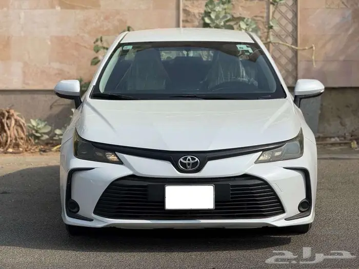 تويوتا كرولا مكينة 2.0 موديل 2023 ممشي 59 الف كيلو بدي بلد 0