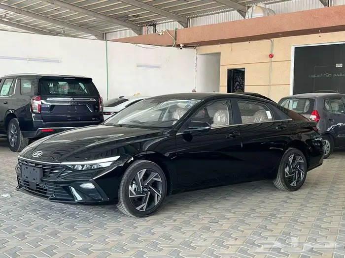 هيونداى النترا كمفورت - 2025 - ماكينة 1.5- اسود داخلى بيج 2