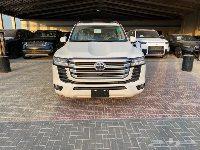 تويوتا لاند كروزر GXRL2 موديل 2025 0