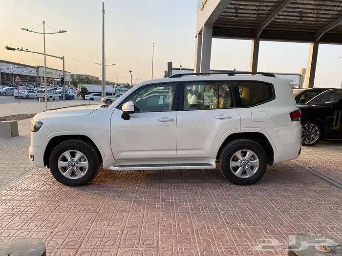 تويوتا لاند كروزر GXRL2 موديل 2025 4