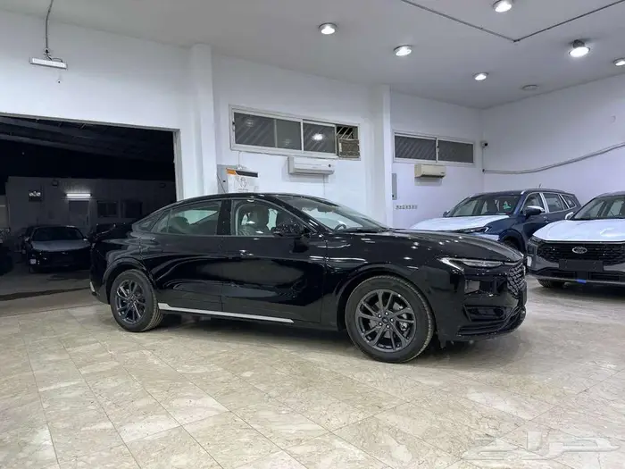 فورد تورس امبيانتي اسود ورمادي 2026 -FORD TAURUS AMBIENTE 3