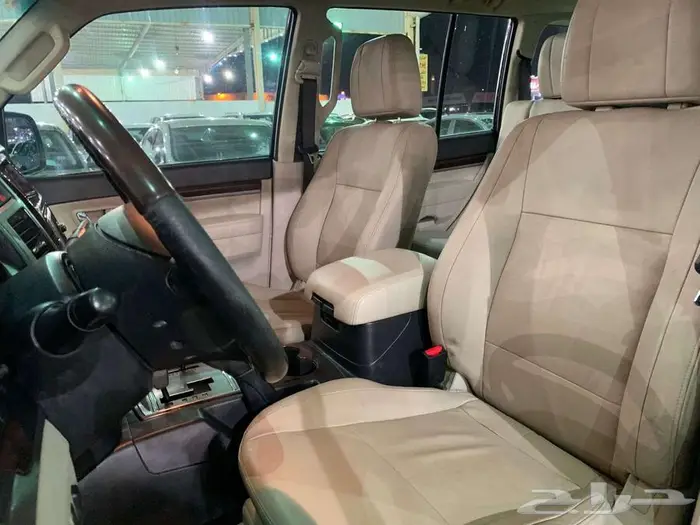 ميتسوبيشي باجيرو موديل 2017 فل كامل 13