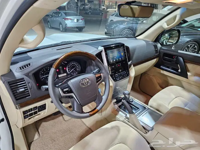 تويوتا لاندكروزر GXR..2016 29