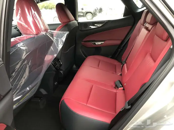 لكزس NX 350 AA 2025 تيتانيوم داخلي احمر 8